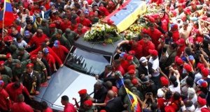 Traslado de los restos de Chávez a la Academia Militar